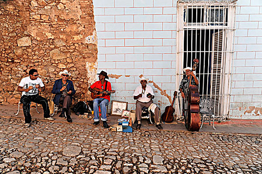 古巴,音乐人,小巷,鹅卵石,街道,老城,特立尼达,大安的列斯群岛,加勒比海,中美洲,北美