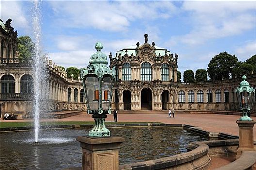 院落,喷泉,茨温格尔宫,博物馆,德累斯顿,萨克森,德国,欧洲