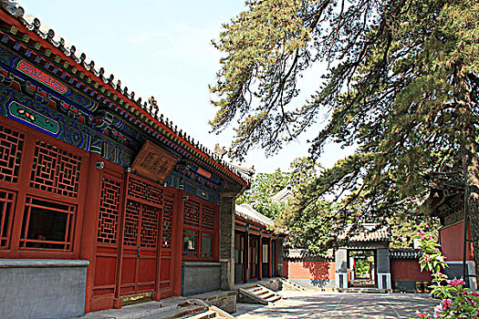 北京戒台寺伽蓝菩萨殿