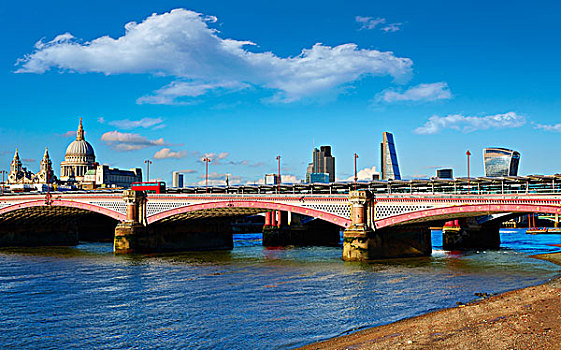 伦敦,黑衣修道士桥,泰晤士河,英国