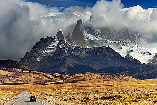 攀升,云,道路,洛斯格拉希亚雷斯国家公园,巴塔哥尼亚,阿根廷