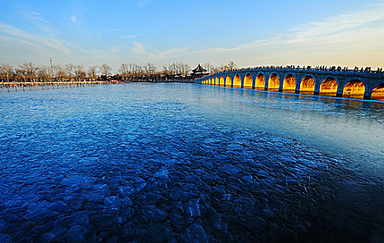 冬季颐和园十七孔桥