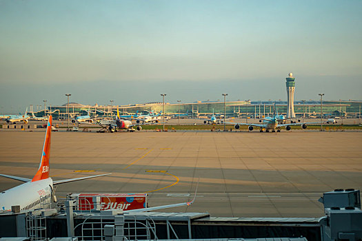 韩国仁川国际机场航站楼景观