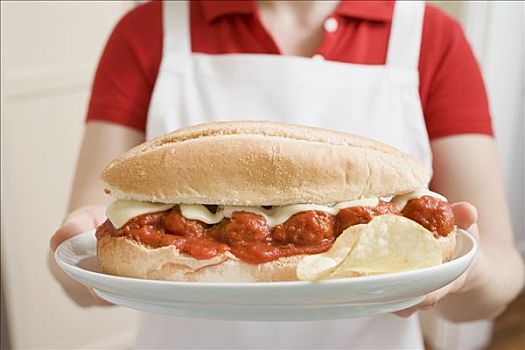 女人,拿着,巨大,三明治,肉丸,番茄酱