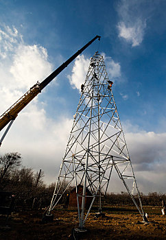 电力铁塔和电力铁塔安装
