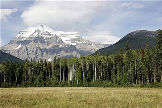 正面,罗布森山,不列颠哥伦比亚省,加拿大