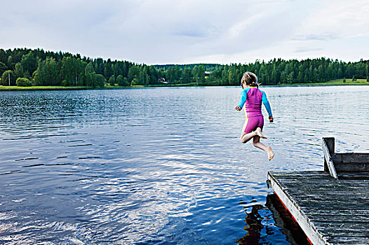 女孩,跳跃,湖,码头,瑞典