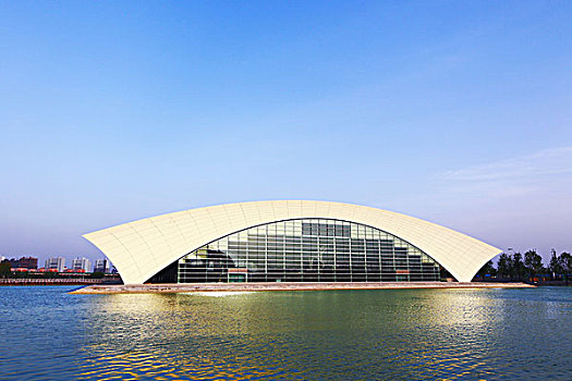 上海东方体育中心,游泳馆