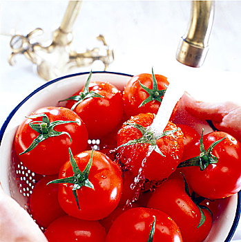 西红柿,跑,水龙头