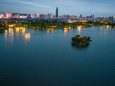 济南大明湖超然楼夜景