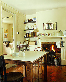 早餐桌,椅子,正面,壁炉,燃火