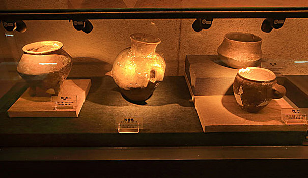 龙山文化黑陶文物