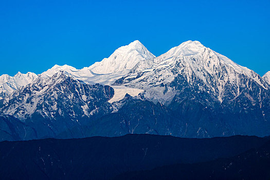 蜀山之王贡嘎雪山