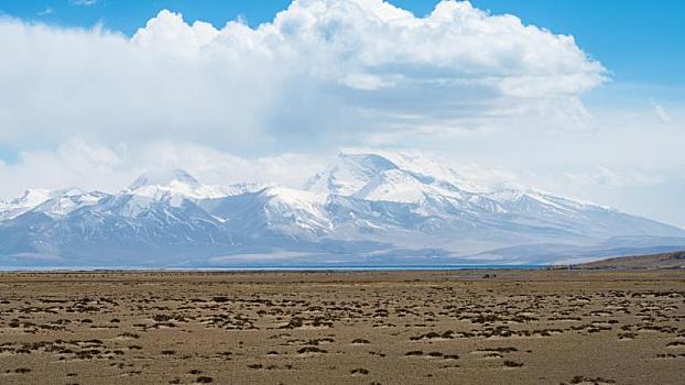 中国西藏阿里地区普兰县那木纳尼峰