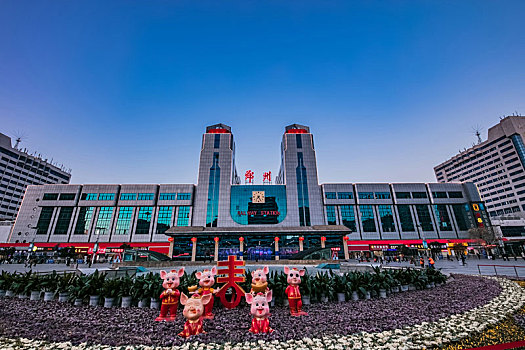 河南省郑州市高铁火车站建筑