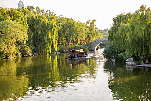 大明湖风景区