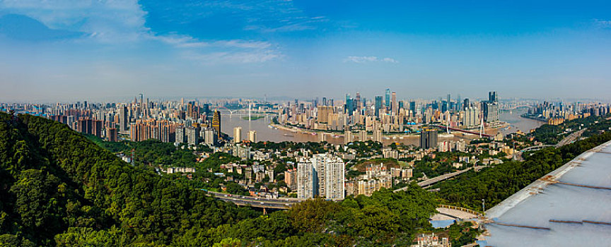 2023,9重庆南山一棵树上看重庆城市全景