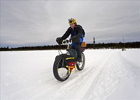 男人,小路,极限,越野,自行车赛,阿拉斯加,冬天
