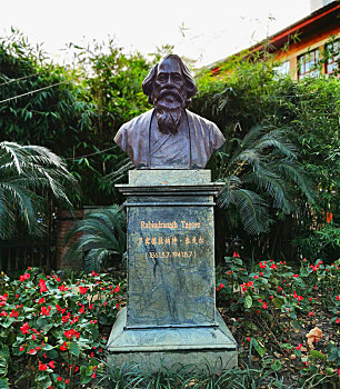 印度诗人泰戈尔雕像