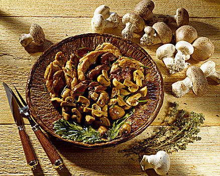 煎炸美食,肾脏,蘑菇