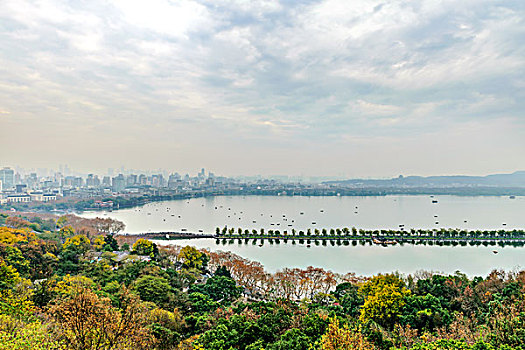 俯拍杭州西湖秋天