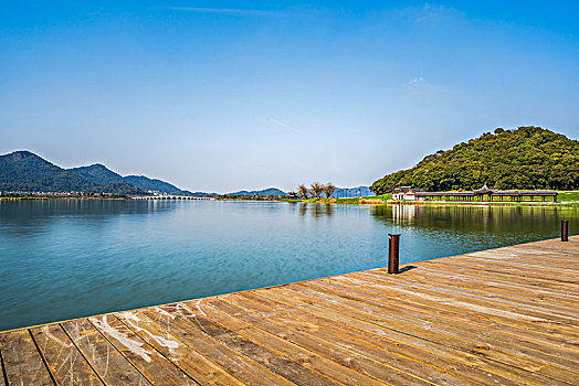 杭州湘湖风光定山广场