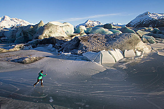 女人,滑冰,破损,冰山,冰河,楚加奇山,靠近,科尔多瓦,阿拉斯加,春天