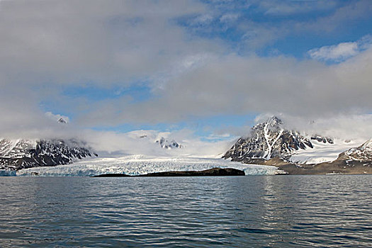 挪威,斯瓦尔巴群岛,斯匹次卑尔根岛,冰冻,蓝色,巨大,冰河,太阳,云
