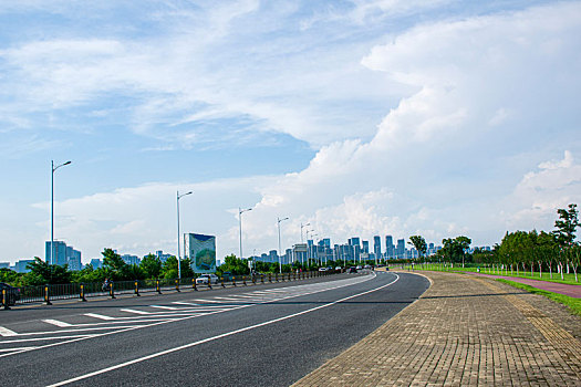 中国安徽合肥滨湖新区巢湖岸上草原