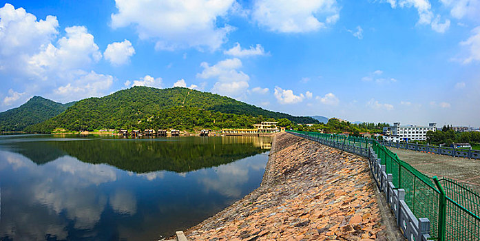 横街镇,藤岭水库