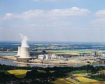 法国,曼恩-卢瓦尔省,核电厂