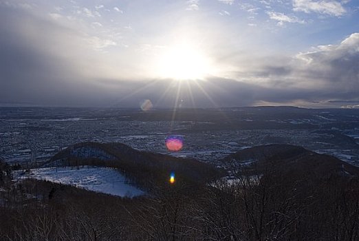 日出,新年