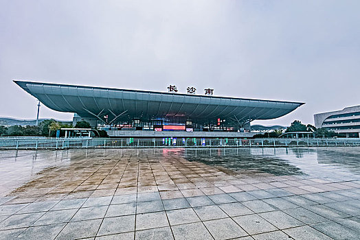 湖南省长沙市高铁南站建筑景观