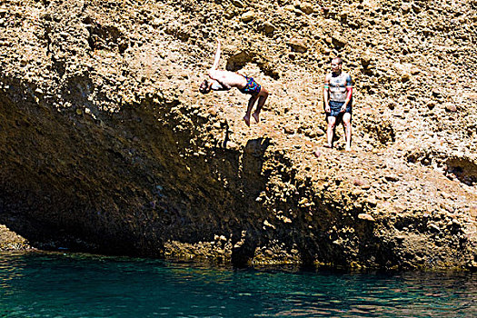 两个,年轻,男人,跳水,海洋,石头,马赛,法国