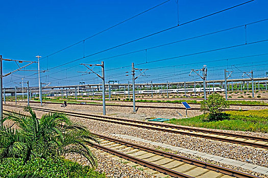 铁路及设施