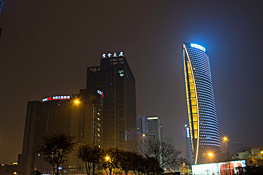 成都明宇金融广场夜景