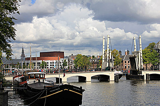 瘦桥,阿姆斯特丹