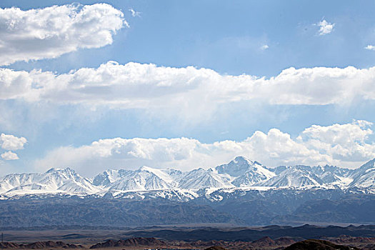 东天山美景