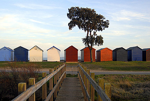 英格兰,汉普郡,木质,步行桥,海滩小屋