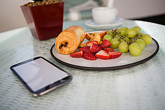 特写,手机,水果,桌上,盘子,咖啡