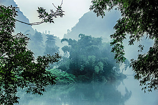 峨眉山河流湖泊