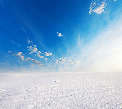 雪地,蓝天