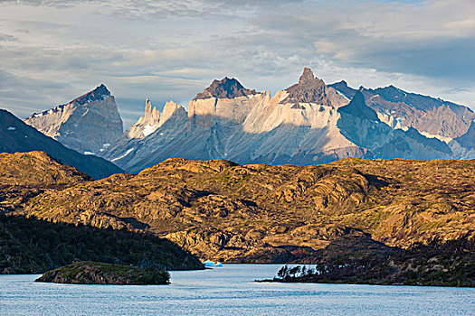 智利,麦哲伦省,区域,托雷德裴恩国家公园,灰色,风景