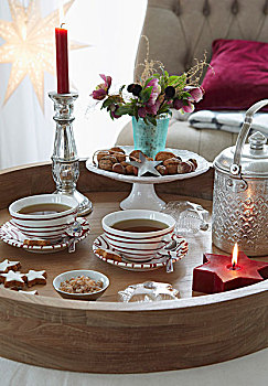 圣诞节,茶点时间,茶杯,器具,坚果,靠近,烛台,燃烧,蜡烛