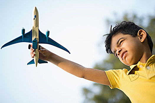 男孩,4-5岁,玩,玩具飞机