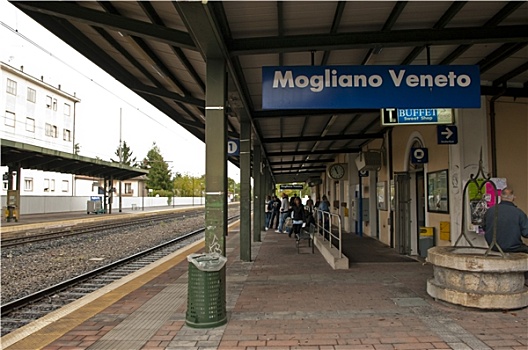 威尼托,火车站,意大利