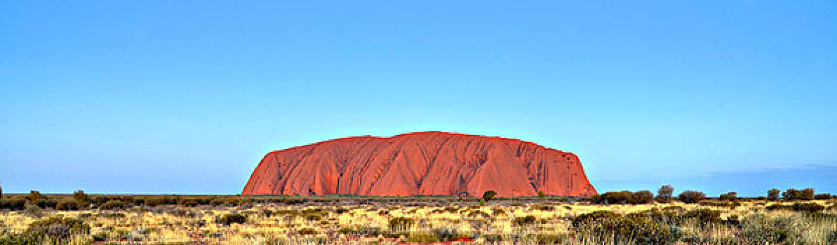 全景,乌卢鲁巨石,石头,日落,乌卢鲁卡塔曲塔国家公园,北领地州,澳大利亚