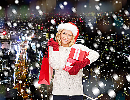 高兴,寒假,圣诞节,人,概念,微笑,少妇,圣诞老人,帽子,礼物,购物袋,上方,雪,夜晚,城市,背景