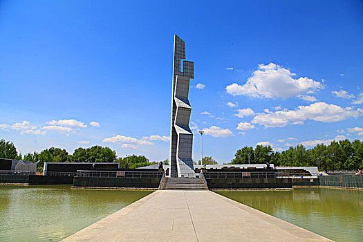和平广场胜利纪念碑