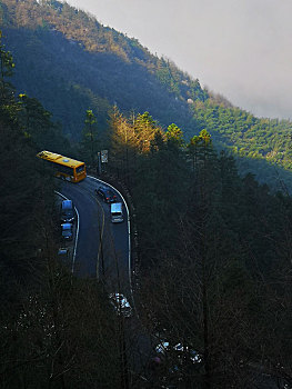 九华山行车山路